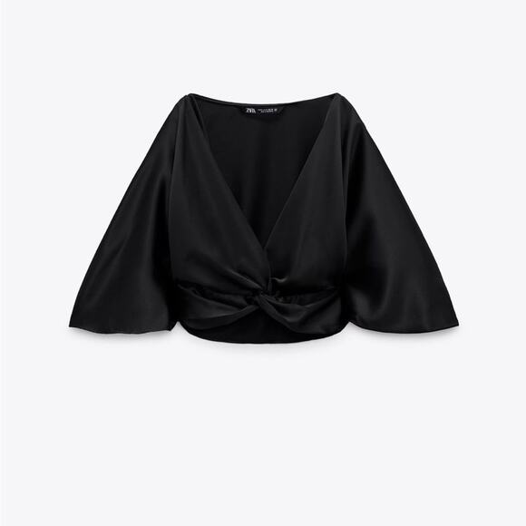 Zara Black KNOTTED CROPPED TOP
V-neck top with knot and short sleeve - Picture 8 of 10